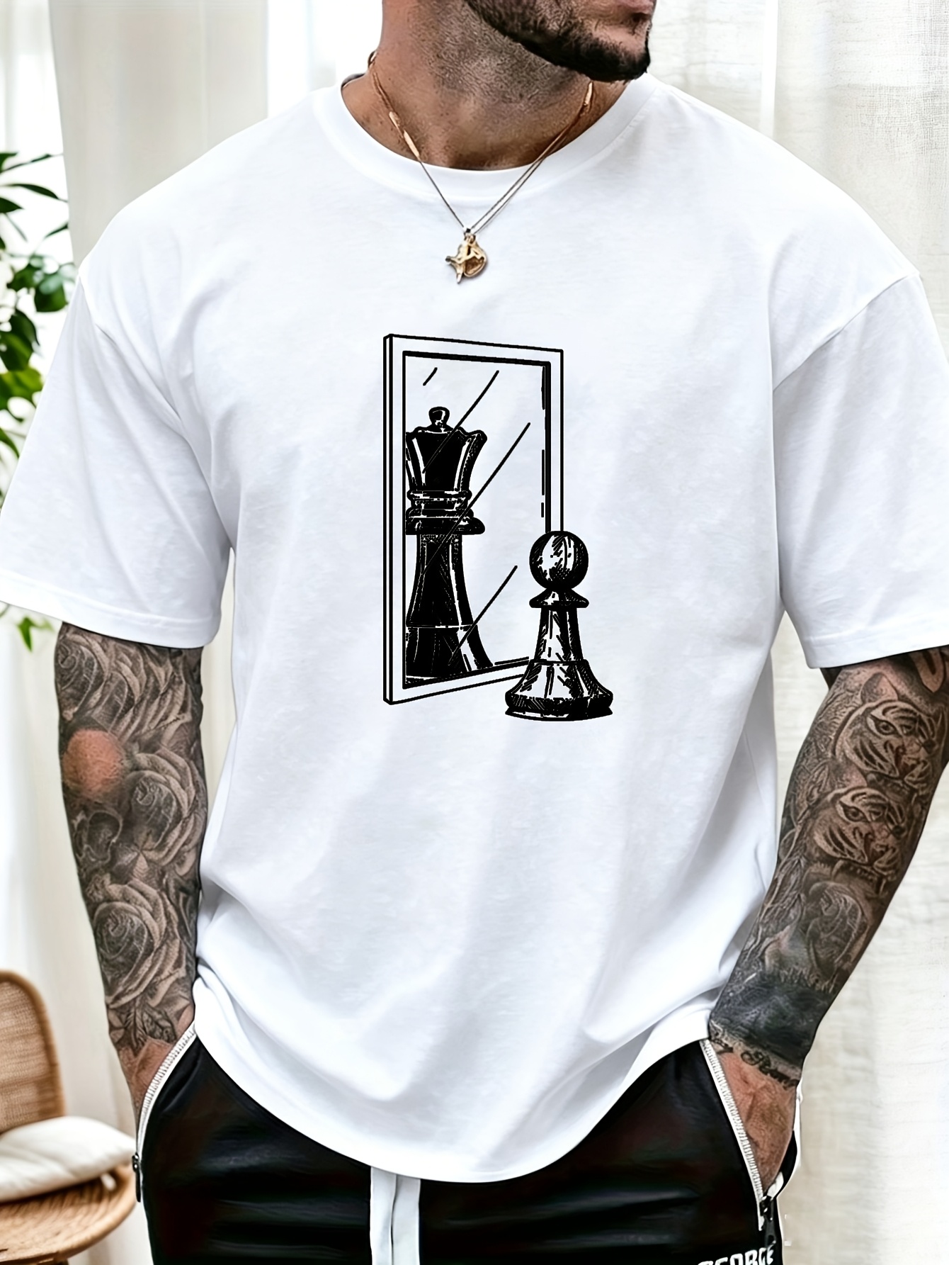 Queen Street Fashion - Camiseta Masculina Branca com Estampa de