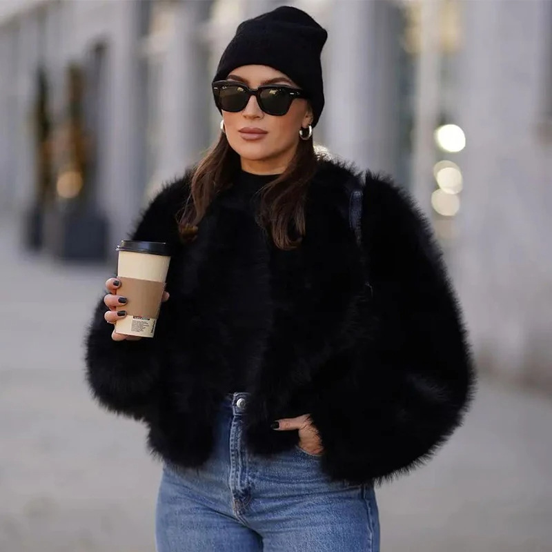Street Fashion Week - Jaqueta Curta de Pele Sintética Luxuosa