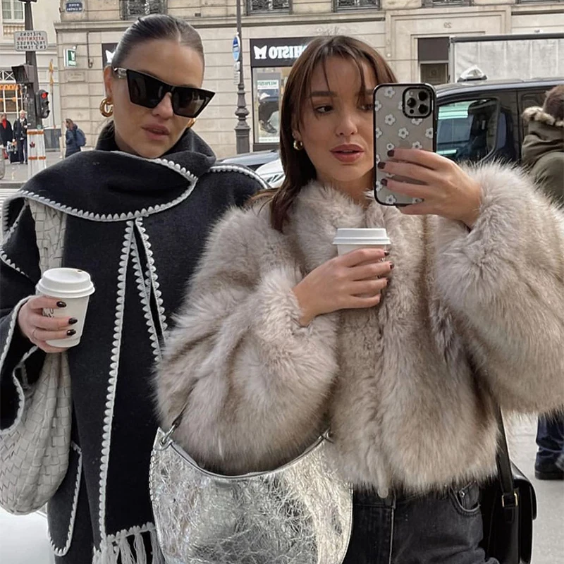 Icônico rua moda semana marca  - Street Fashion Week avaliação e preço