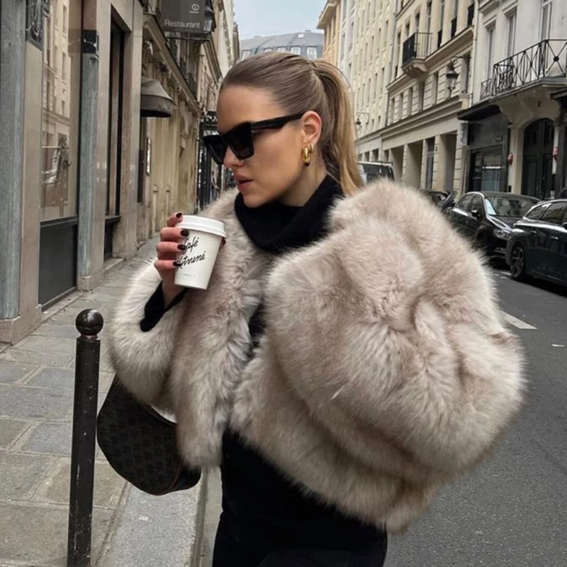 Icônico rua moda semana marca  - Street Fashion Week avaliação e preço